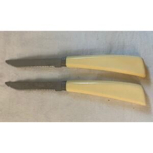 Vintage Quikut Serrated Steak Knives MCM Tenite Cream Handles Set of 2